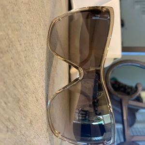 Tom Ford Women’s Sunglasses 😎
